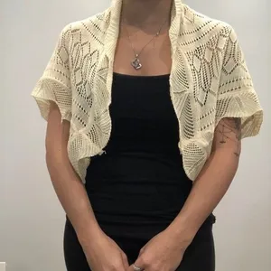 Tan Knit Cardigan Womens Medium‎ Short / Cropped Short Sleeves thumbnail 1