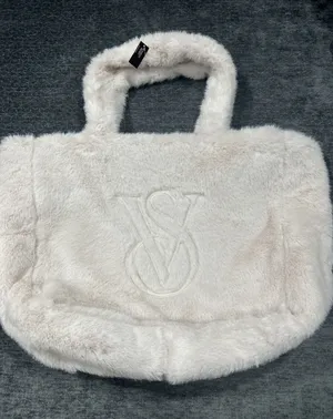 Victoria's Secret Faux Fur Tote Bag Cream Ivory‎ VS Logo NWT Soft Plush Handbag thumbnail 1