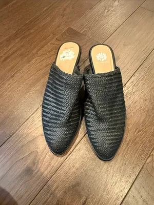Yellow Box Black Woven Slip-On Wedge Mules Size 8.5 - C16-065 thumbnail 2