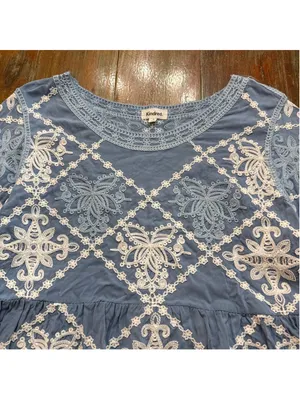 Kindred Boho Embroidered Eyelet Lace Bell Sleeve Top Blue Scalloped Hem Size M thumbnail 2