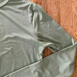 sage green workout mock neck top Size XL thumbnail 6