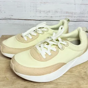 Allbirds Women's Cream and Tan Sneakers thumbnail 2