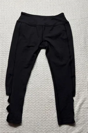 Beyond Yoga Womens Black Scalloped Laser Cut Cropped Leggings Size L thumbnail 1