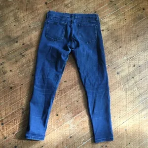 Banana Republic cropped skinny 27/4 jeans thumbnail 3