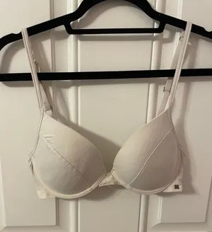 Bra thumbnail 1