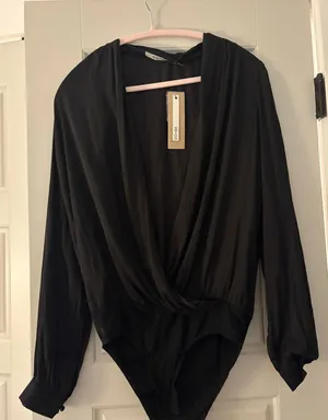 DO+BE Black Top thumbnail 1