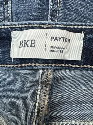 BKE Women’s Payton Universal Fit Mid-Rise Capri Jeans Size 29 thumbnail 5