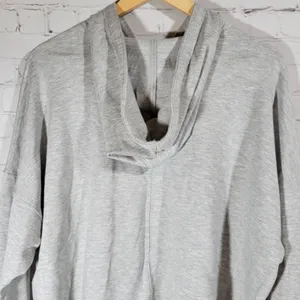 Nike Yoga‎ Women's Dri-Fit Gray Cropped Hoodie Sweatshirt Training XL thumbnail 6