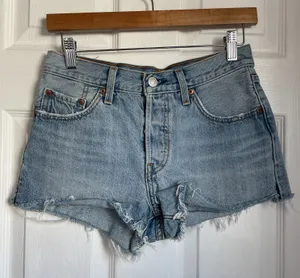 Levi's 501 cutoff button fly shorts size 25 womens distressed READ thumbnail 1