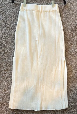 Elegant Cream Midi Skirt thumbnail 1