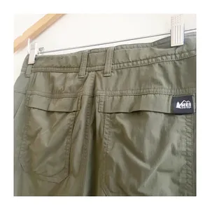 REI Hiking Shorts Womens Size 2 Army Green Relaxed Fit Cargo Pocket Activewear thumbnail 3