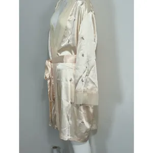 Morgan Taylor Women's Size XL Satin Cream Floral Kimono Robe Belt Embroidered thumbnail 6
