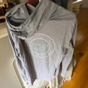 Vineyard Vines long sleeve hooded shirt thumbnail 2