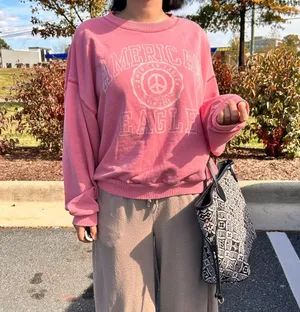 American Eagle Outfitters Sweatshirt. M thumbnail 2