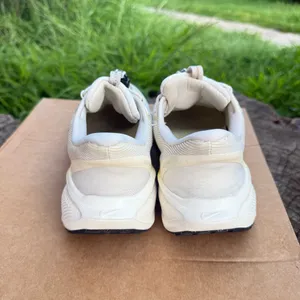 Nike Pegasus Easy On Road Running Shoes (Women's) size 8.5 thumbnail 3