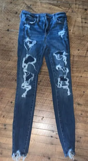 American Eagle destroyed 4 super hi-rise normcore jeggings thumbnail 1