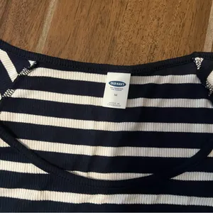 Old Navy black and white dress size M thumbnail 4