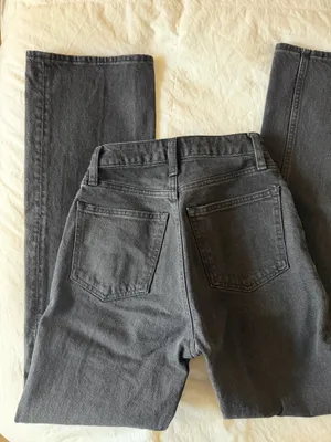 Abercrombie 90s Relaxed High-Rise Jeans thumbnail 5