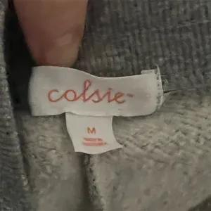 Colsie Women's Gray Sweatshorts Size M Casual Elastic Waist Drawstring thumbnail 6