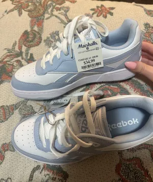 Reebok Sneakers thumbnail 2