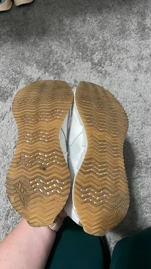 Reebok Sneakers Women’s 10 thumbnail 2
