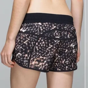 LIKE NEW LULULEMON RARE black peach and white shorts thumbnail 1