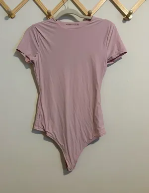 Abercrombie & Fitch Baby Pink Bodysuit size Medium thumbnail 1