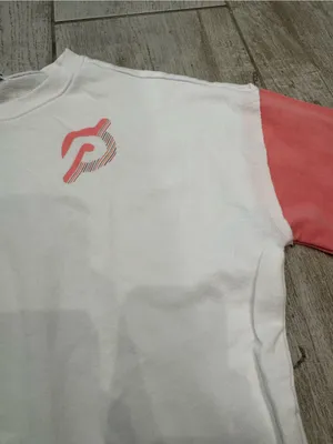 Woman’s Peloton White Sweatshirt with Coral Pink Raglan Sleeves Size S thumbnail 2
