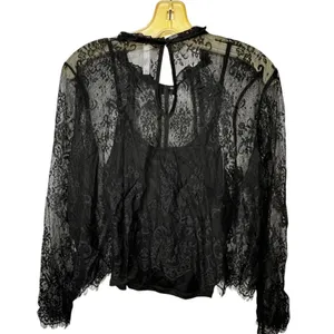 Xhilaration Black Lace Top‎ thumbnail 5