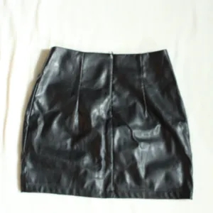 Black Leather Mini Skirt Size XS thumbnail 2