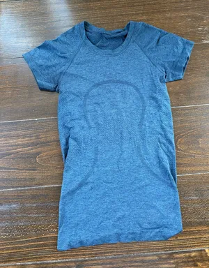 Lululemon Align top thumbnail 1