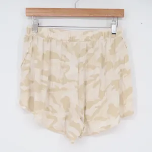Old Navy Shorts Womens S Dolphin Hem Tan Camo Modal Blend Elastic Waist thumbnail 5