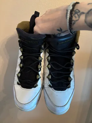 Air Jordan 9 Retro BG 'Statue' thumbnail 3