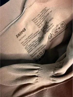 SKIMS Strapless Sculpt Mid-Thigh Bodysuit Nude XS NEW thumbnail 5