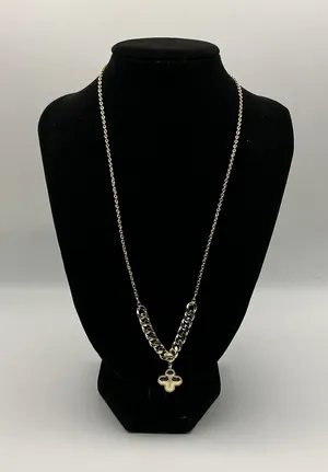 Gold Tone Clover Pendant Necklace Layered Curb Chain Style 18” thumbnail 1