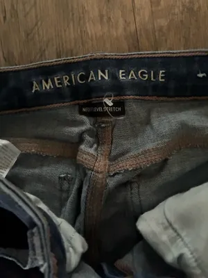 American Eagle High-Rise Dark Blue Women’s Jeans thumbnail 2