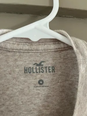Hollister Baby Tee thumbnail 2
