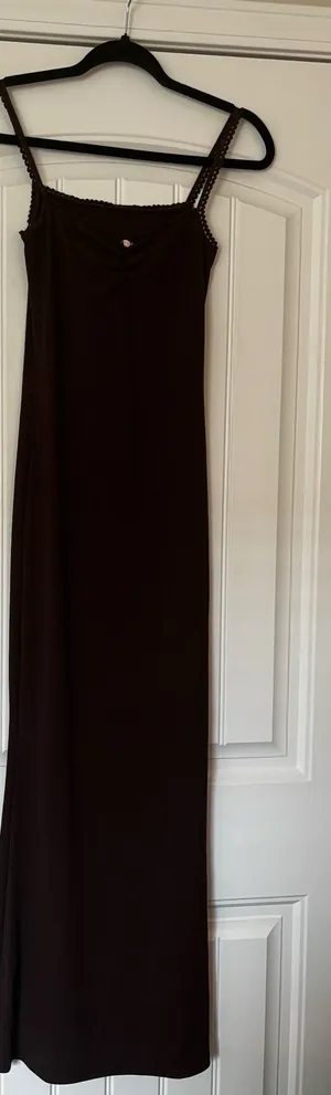 Brown Ribbed Dress with Rose Detail thumbnail 1