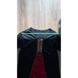 Medieval Renaissance Gown Black Red Gothic Costume Bell Sleeve Dress thumbnail 6