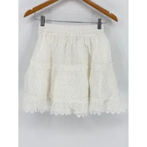 Impressions Eyelet Tiered Mini Skirt Womens Small White Boho Ruffle Coquette NEW thumbnail 4