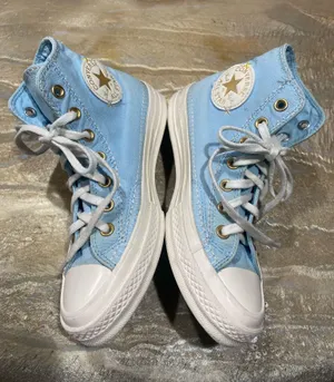 Converse All Star Chuck Taylor High Top Light Blue Sneakers Women’s 6.5 thumbnail 1