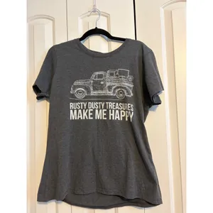 Rusty Dusty Treasures Make Me Happy Graphic T Shirt‎ XL Charcoal Gray thumbnail 3