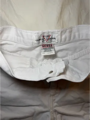 Guess Shorts thumbnail 3