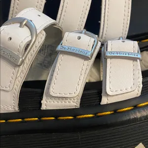 Dr. Martens Black and White Sandals size 7 BNWOT see all photos thumbnail 2