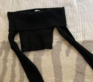 Princess Polly Black Cropped Off The Shoulder Sweater thumbnail 1