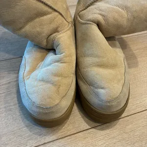 Ugg Australia Women’s Ultra Short Suede Shearling Boot Sheepskin Wool Size 9 thumbnail 4