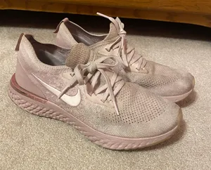 Nike Epic Reacts Sneakers thumbnail 3