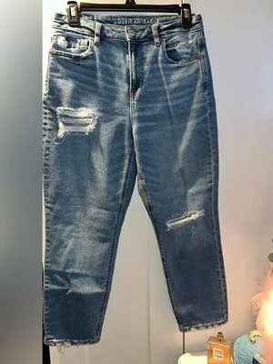 American Eagle Ripped X-short Mom Jean thumbnail 1