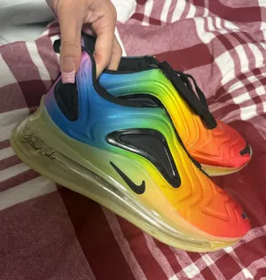 Nikes Multiple Size 9 thumbnail 1
