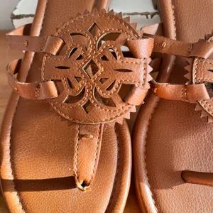 Circus NY Sam Edelman Women Cognac Brown Medallion‎ Thong Flat Sandals Size 7 thumbnail 2
